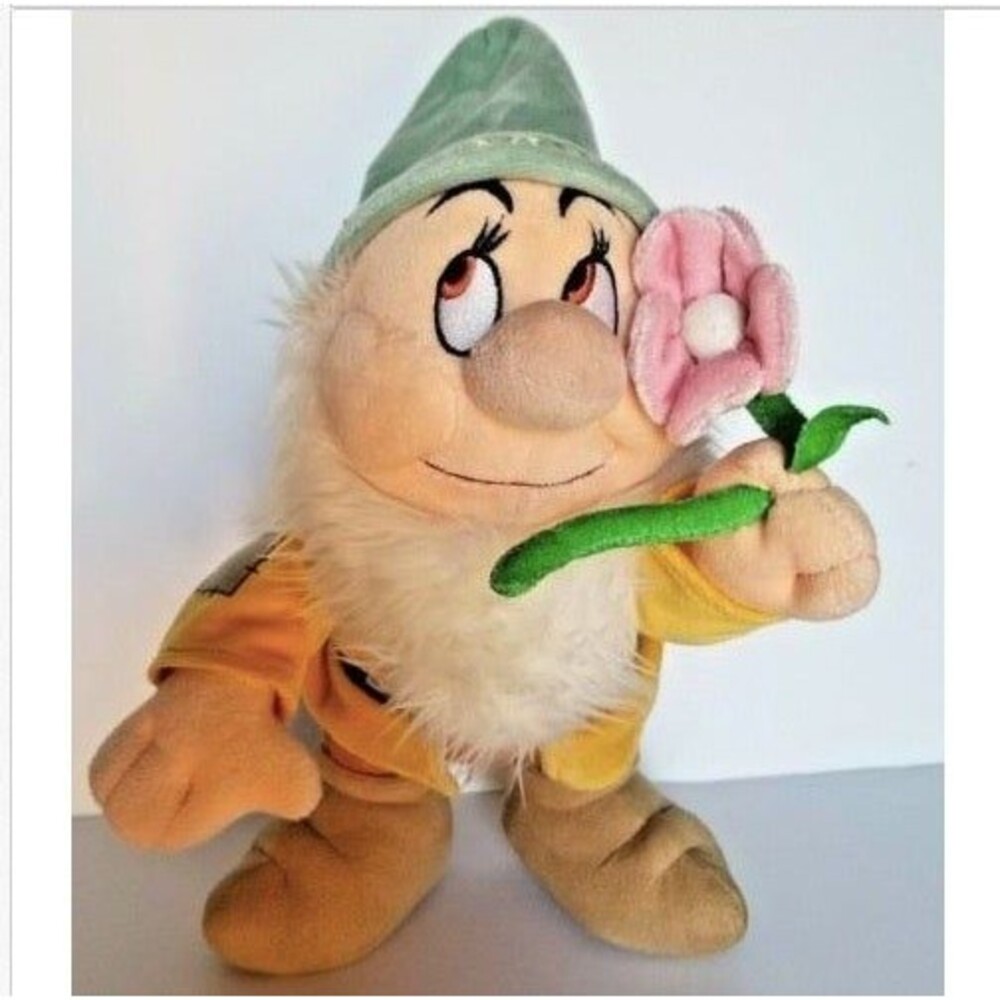Bashful Dwarf Snow White Plush Stuffed TIMIDE french *